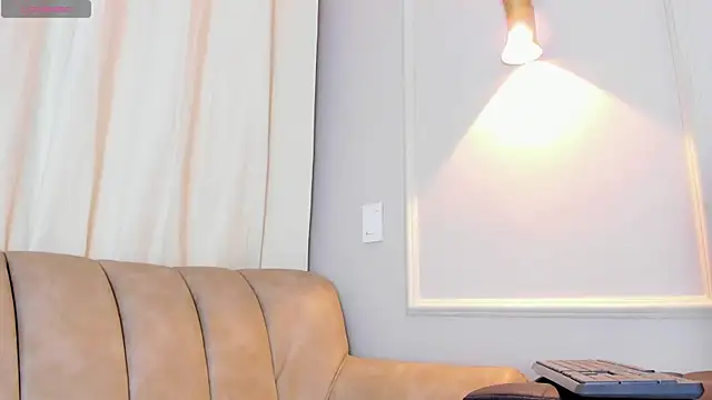 Lia walton online show from December 2024 11:59:01 AM