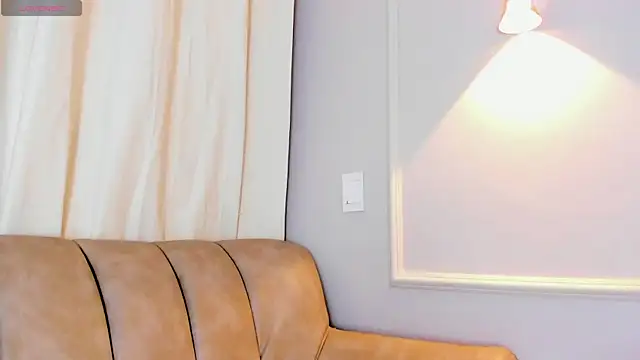 Lia walton online show from December 2024 12:04:01 PM