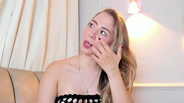 Lia walton online show from March 2026 12:11:01 PM