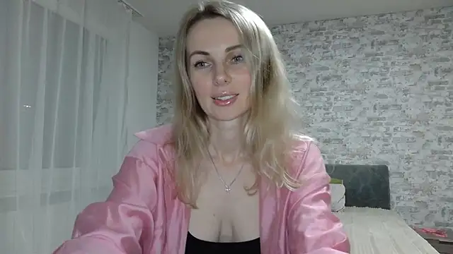 Snapshot of AlissonBia chatting on June 2026 08:55:02 PM AlissonBia online show from June 2026 08:55:02 PM