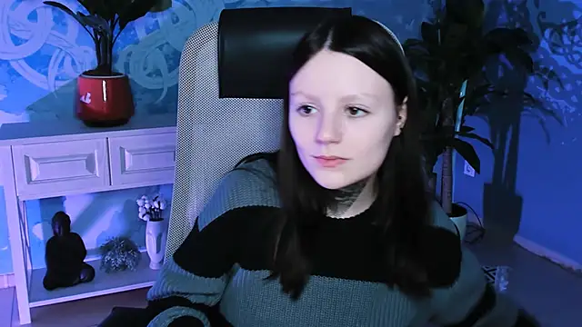 VeliraBraitberg online show from December 2024 11:15:02 AM