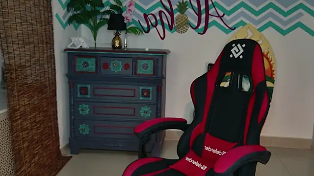 VeliraBraitberg online show from September 2025 10:31:02 AM