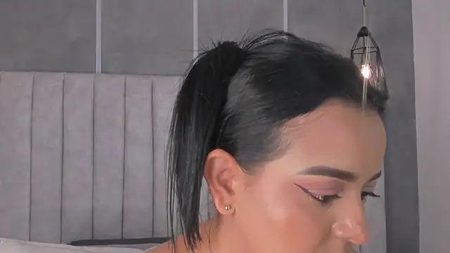 lea gray online show from February 2025 01:25:02 AM