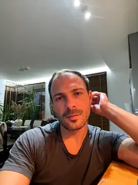 Adventurehotman online show from September 2025 10:01:02 PM