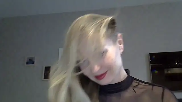 ZarinaSwift online show from November 2025 10:06:02 AM