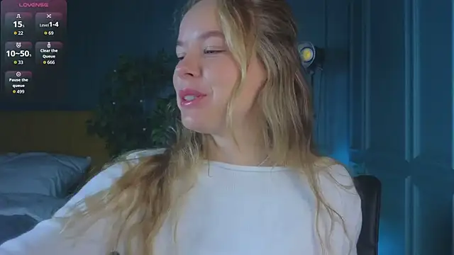 Snapshot of milly_shy chatting on September 2025 06:39:02 AM milly shy online show from September 2025 06:39:02 AM