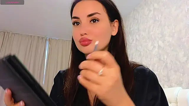 LaraSkinny online show from March 2025 09:48:02 AM