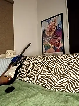 Hotbodyscottie online show from September 2025 09:00:02 AM