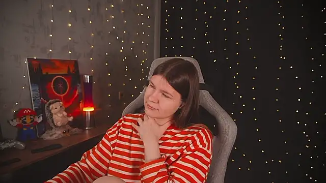 cuteamberlyyy online show from February 2026 05:17:01 AM