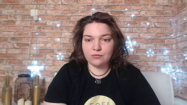 Amelia Kiss  online show from January 2025 12:38:01 AM
