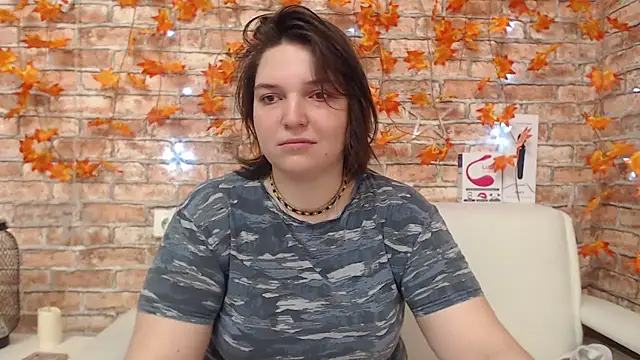 Amelia Kiss  online show from November 2025 12:49:01 AM