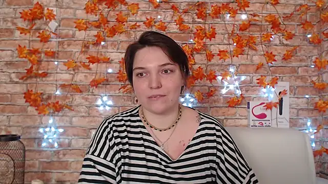 Amelia Kiss  online show from November 2025 12:54:02 AM