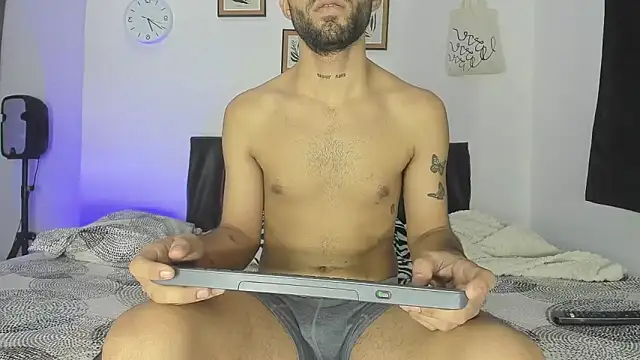 Snapshot of Alex_BigDickkk chatting on December 2025 10:30:02 PM Alex BigDickkk online show from December 2025 10:30:02 PM