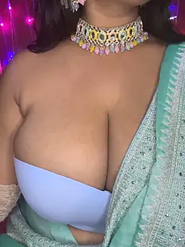 Snapshot of Playful__Princess chatting on January 2025 11:24:01 AM Playful Princess online show from January 2025 11:24:01 AM