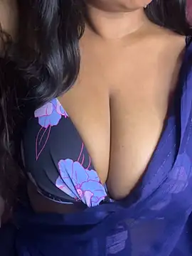 Snapshot of Playful__Princess chatting on September 2025 01:35:01 PM Playful Princess online show from September 2025 01:35:01 PM