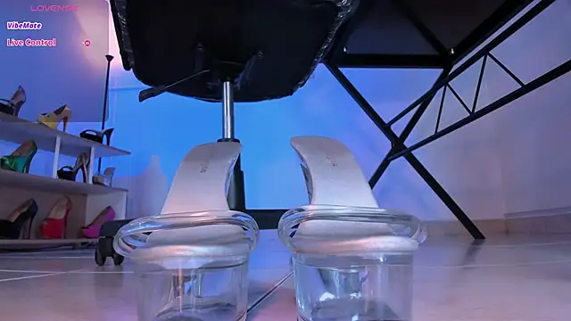 Snapshot of violettastrada chatting on March 2025 09:40:02 PM violettastrada online show from March 2025 09:40:02 PM