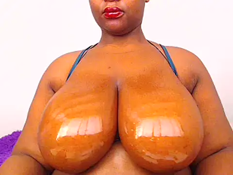 Snapshot of sexyeebony20 chatting on December 2024 07:25:01 AM sexyeebony20 online show from December 2024 07:25:01 AM