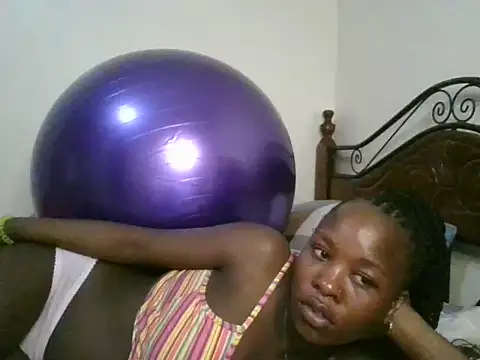 Snapshot of Sonnia_ chatting on February 2025 08:24:01 PM Sonnia online show from February 2025 08:24:01 PM