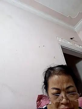 Hotestlove online show from November 2025 11:14:01 AM