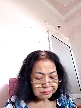 Hotestlove online show from November 2025 04:12:02 AM