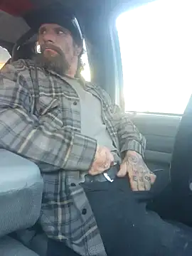 Crackkers online show from December 2024 04:09:01 PM