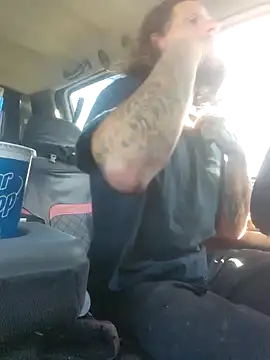 Crackkers online show from January 2025 06:34:02 PM