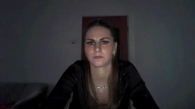 Snapshot of DagmarieFlirt chatting on February 2025 04:15:02 PM DagmarieFlirt online show from February 2025 04:15:02 PM