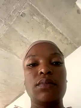 Snapshot of slimcateee chatting on November 2025 12:39:02 PM slimcateee online show from November 2025 12:39:02 PM