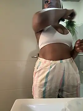 Snapshot of slimcateee chatting on November 2025 12:11:02 PM slimcateee online show from November 2025 12:11:02 PM