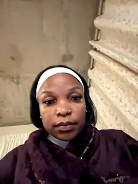 Snapshot of slimcateee chatting on November 2025 09:42:02 PM slimcateee online show from November 2025 09:42:02 PM