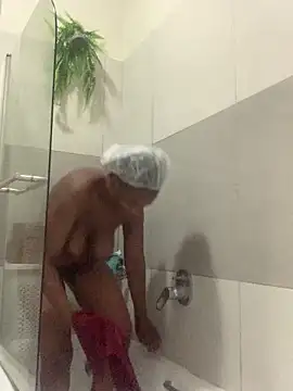 Snapshot of slimcateee chatting on November 2025 01:22:02 PM slimcateee online show from November 2025 01:22:02 PM