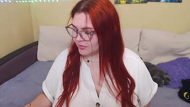 JuliaKeln online show from October 2025 02:58:02 PM