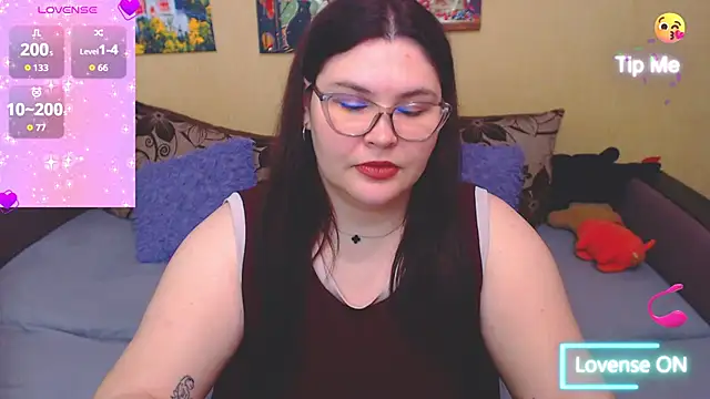 Snapshot of JuliaKeln chatting on May 2026 07:31:01 PM JuliaKeln online show from May 2026 07:31:01 PM