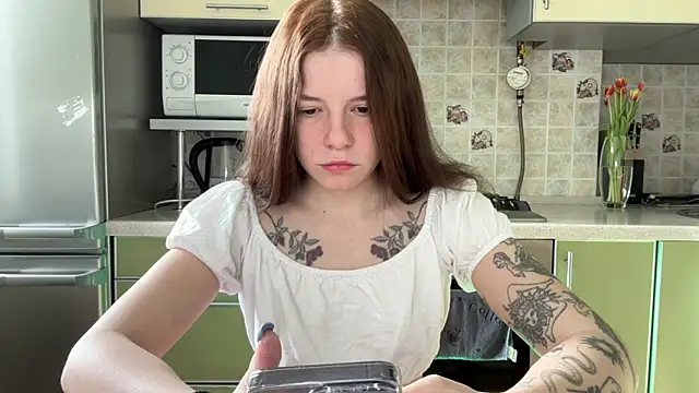 Snapshot of mia___mi chatting on March 2025 07:37:02 AM mia   mi online show from March 2025 07:37:02 AM