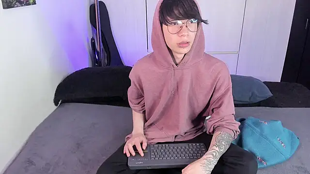 Aventure Twinks online show from January 2025 01:41:02 PM