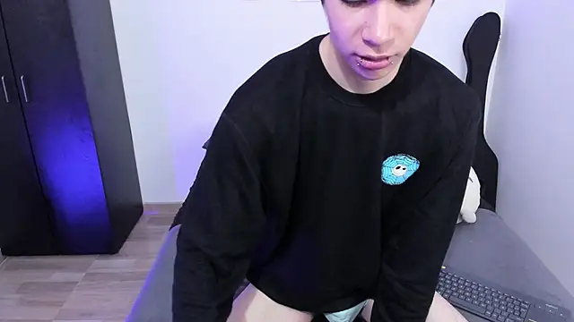 Aventure Twinks online show from March 2025 07:31:01 PM