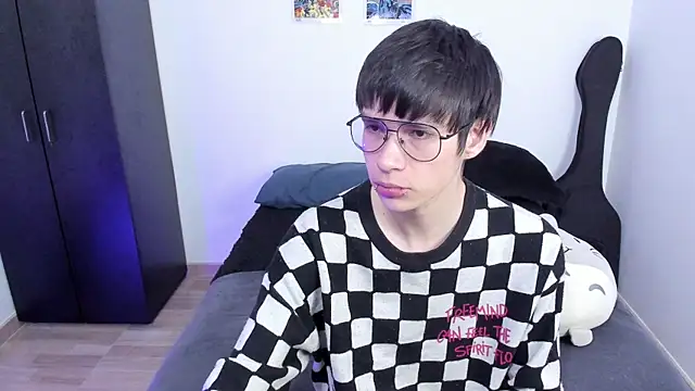 Aventure Twinks online show from March 2025 02:39:02 AM