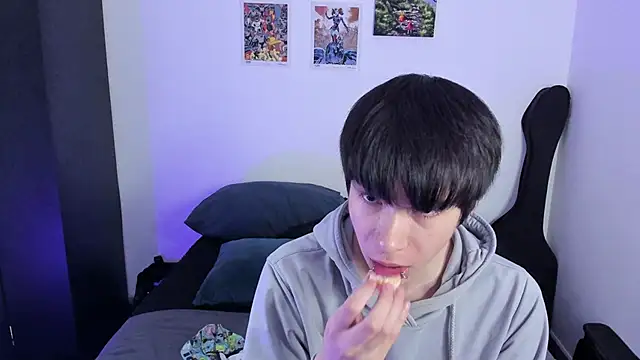 Aventure Twinks online show from November 2025 03:41:01 AM