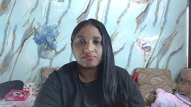 Snapshot of Indian_tracy chatting on June 2026 08:34:02 AM Indian tracy online show from June 2026 08:34:02 AM
