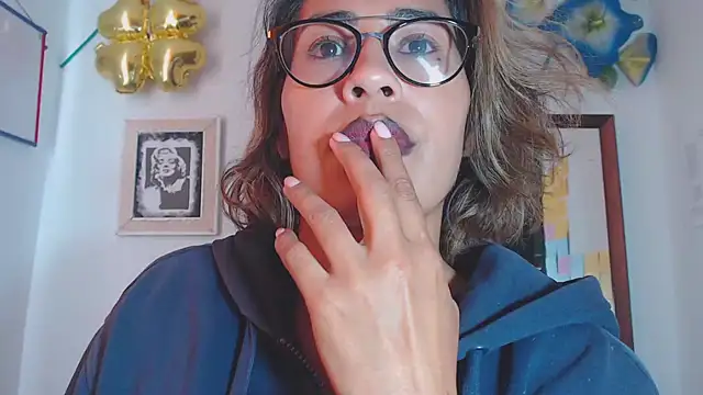 fantasty nylon online show from December 2024 07:59:02 PM