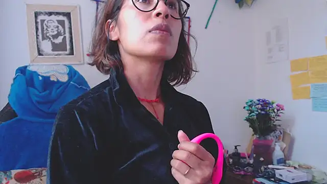 fantasty nylon online show from February 2025 09:19:02 PM