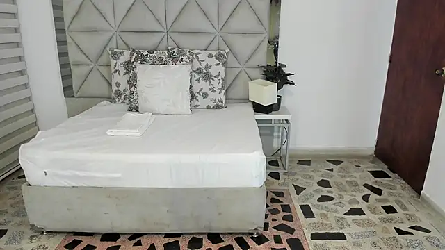 Snapshot of nina_pons chatting on October 2025 11:16:01 PM nina pons online show from October 2025 11:16:01 PM