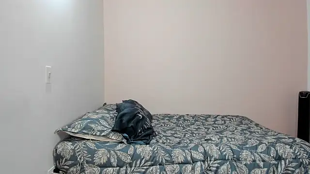 Snapshot of nina_pons chatting on November 2025 09:03:02 PM nina pons online show from November 2025 09:03:02 PM