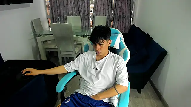 Franco Rizzo  online show from February 2025 10:32:01 PM