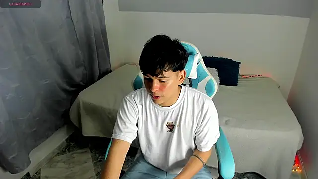 Franco Rizzo  online show from March 2025 07:06:01 PM