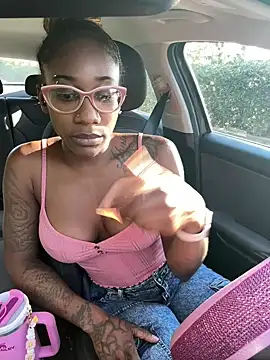 VixenCapri online show from December 2024 03:05:01 PM