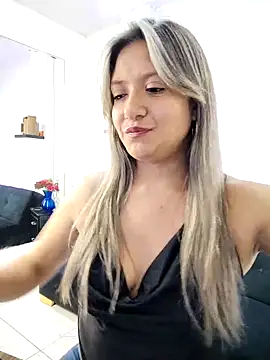 Snapshot of valeriahunter1 chatting on February 2026 10:32:02 PM valeriahunter1 online show from February 2026 10:32:02 PM