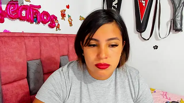 Snapshot of elana_kepler chatting on December 2024 12:50:01 AM elana kepler online show from December 2024 12:50:01 AM