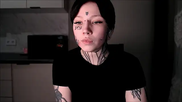 tradishka online show from January 2025 09:39:01 PM