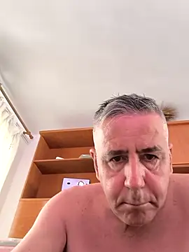 parejamlga58 online show from October 2025 03:07:01 PM